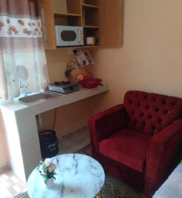 Gilgil Bed & Breakfast | Eugene homes