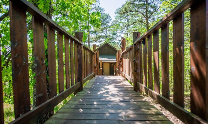 Eureka Springs House | Eureka Springs Treehouses, Hobbit Caves & Castles