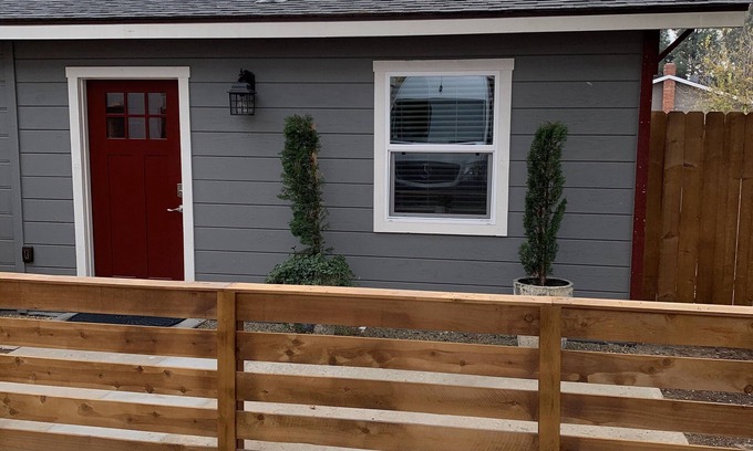 Raisin House | Euro-Inspired Carriage Home for Professionals