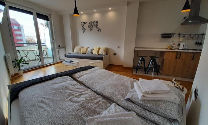 Novi Sad Apartment | Europe Lux - Free parking, close to Sheraton/Fair
