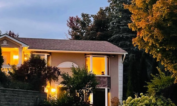 Caledon House | European Estate Home with Sauna, Pool and Hot Tub