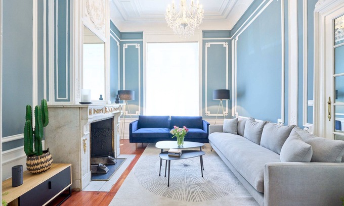 Wijk van de Squares Apartment | European Union/Grand Place: Luxurious 6-BR Mansion