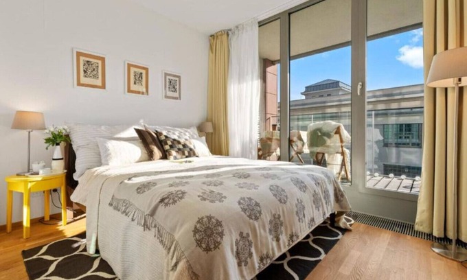 Nivy Apartment | Eurovea Balcony River View