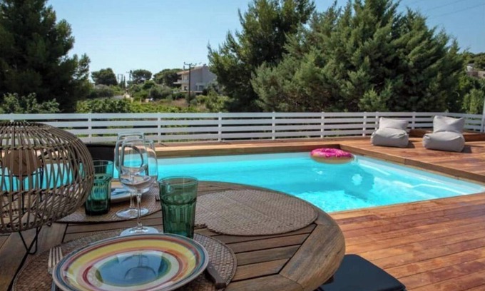 Spata-Artemida Villa | EVAERI villa - Tranquil getaway!