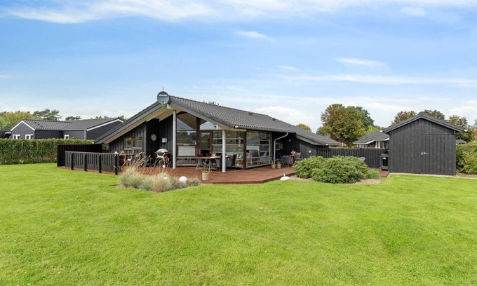 Haslevgarde House | "Evald" - 400m from the sea by Interhome