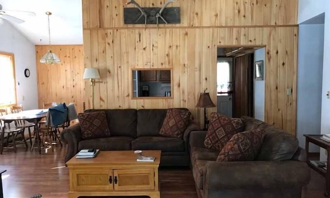 Lake City House | Evans' House - Close to Downtown Lake City