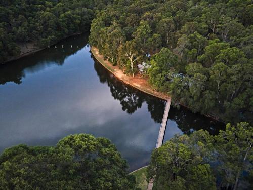 Burekup Resort | Evedon Lakeside Retreat