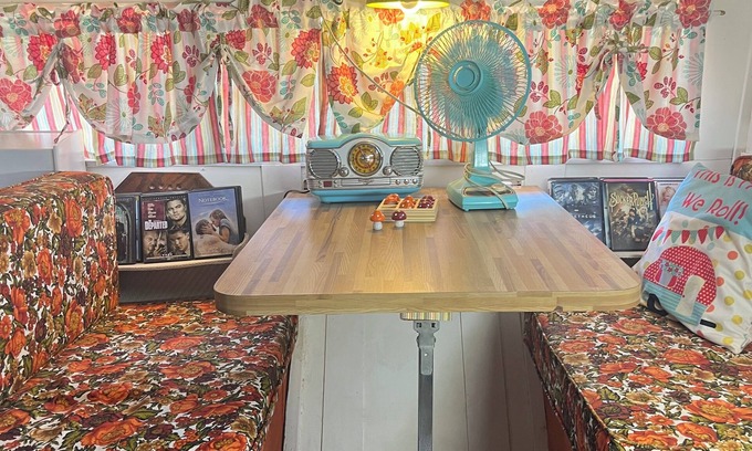 Sweetwater House | "Evelyn Mae" a charming 1974 vintage Coachman camper