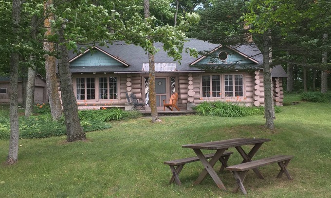 Northport House | Evening Glo Lodge, Beautiful view of Lake Michigan