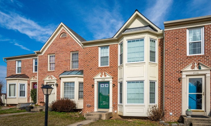 Woodbridge House | EVEREADY PARADISE TOWNHOUSE, USA