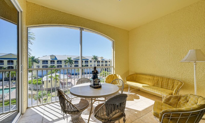 Everglades City Condo | Everglades City Condo w/Porch: Steps to Water!