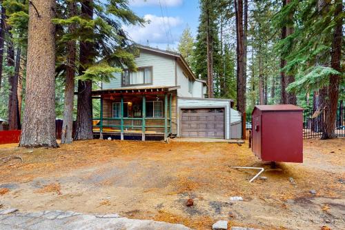 Tahoe Valley House | Evergreen Cottage