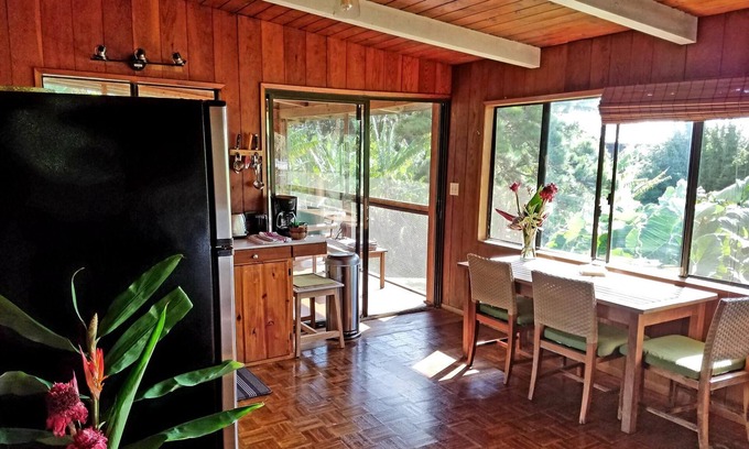 Pauwela Cottage | Evergreen Cottage @ Maui Adventure Villa