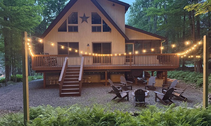Lake Ariel House | Evergreen Escape at The Hideout