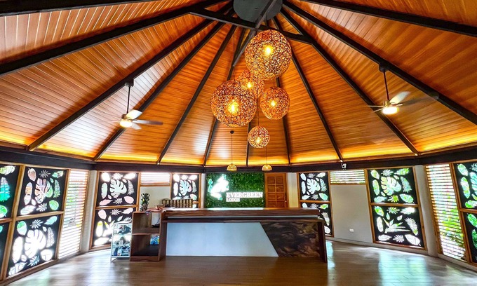 Tortuguero Cabin | Evergreen Lodge