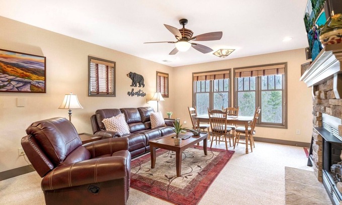 Foscoe House | Evergreens 1221- Mountain Condo, Gated Resort, Indoor/Outdoor Pools and Hot Tub, Fitness Area, Fi.