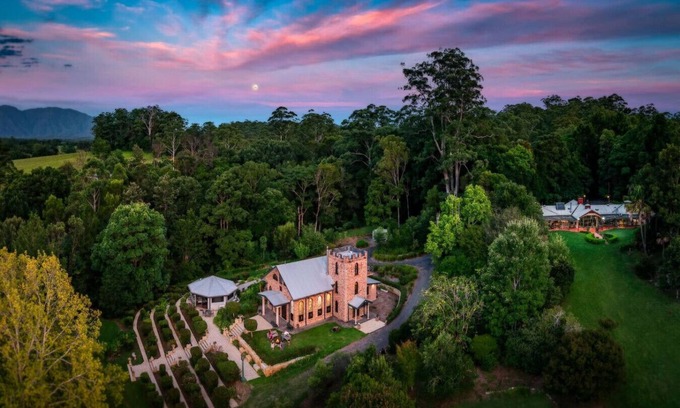 Gleniffer Other | Evermoore Castle - Enchanting Stay w/River Access