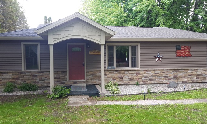 Lexington House | Everything new in this beautiful secluded home. Air conditioning. Wifi. Firepit.