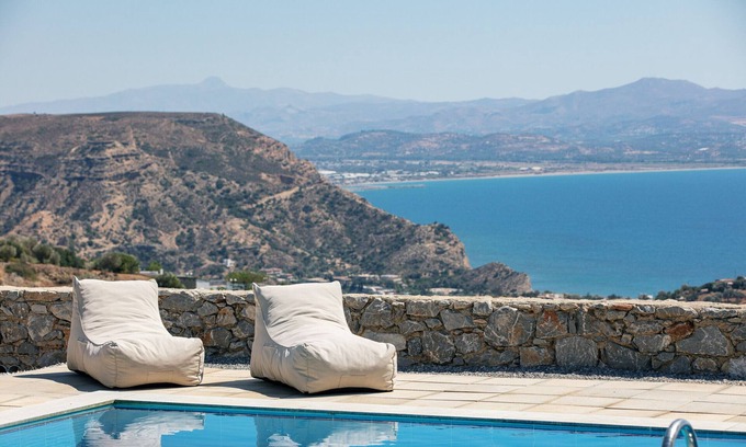 Agia Galini Villa | Evgoro thalassa villa , private pool,Breakfast