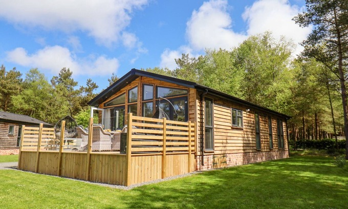 Egton Cottage | EWE CRAG BECK LODGE, family friendly, with a garden in Whitby