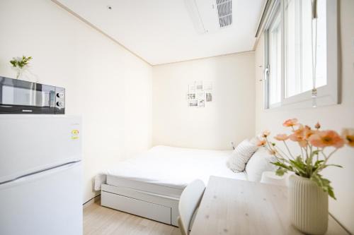 Sinchon-dong Apartment | EWHA Blossom House#72
