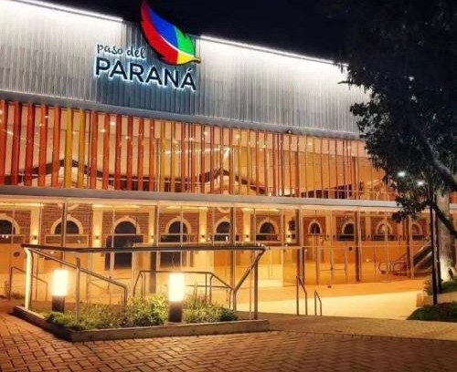 Parana Apartment | Excelente departamento, a metros del Shopping Paso del Paraná, vista al río Paraná, cochera techada privada - silencio - ideal para descansar - barrio residencial - Cámaras de seguridad 24hs - unidad Monitoreada