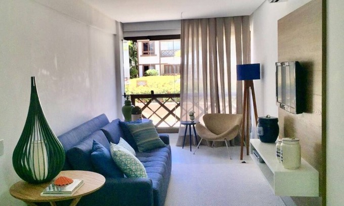 Praia do Forte Apartment | Excellent 1/4 room, sleeps 4 people comfortably, sea front.