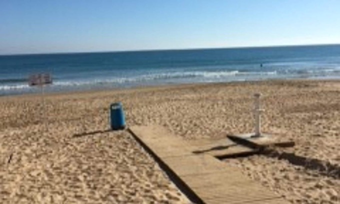El Moncayo Apartment | Excellent apartment with magnificent location brand new 50 meters from the beach