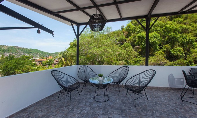 Ixtapa - Zihuatanejo Apartment | Excellent for long stays, well located, quiet and ideal for families.