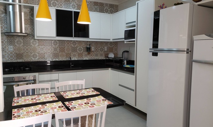 Vilas do Atlantico House | Excellent house on the beach in Vilas do Atlântico! A few steps from the beach