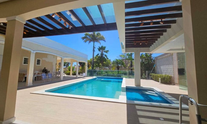 Barra do Sirinhaem House | Excellent house in Barra de Sirinhaém 7 suites with pool 50m from the sea