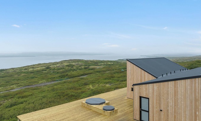 Saurbaer House | Excellent Modern House in Hvalfjordur