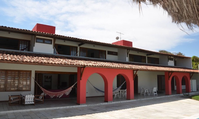 Pilar House | Excellent seaside house with pool, swim up bar and mine football field
