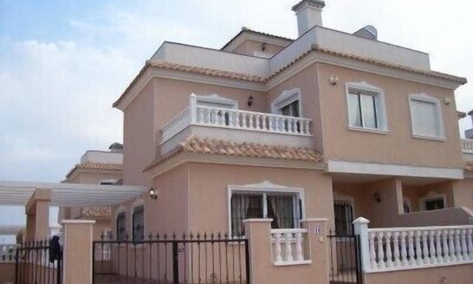 San Javier Villa | Excellent value villa with communal pool, 5minute beach & golf
