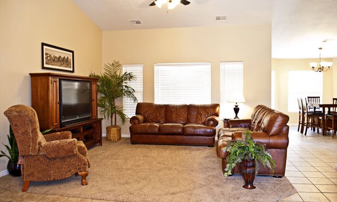 Mesquite House | Exceptional 4 Bedroom Vacation Home near Palmer Golf Course