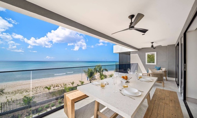Bridgetown Condo | Exceptional Beachfront Condo - Allure 301