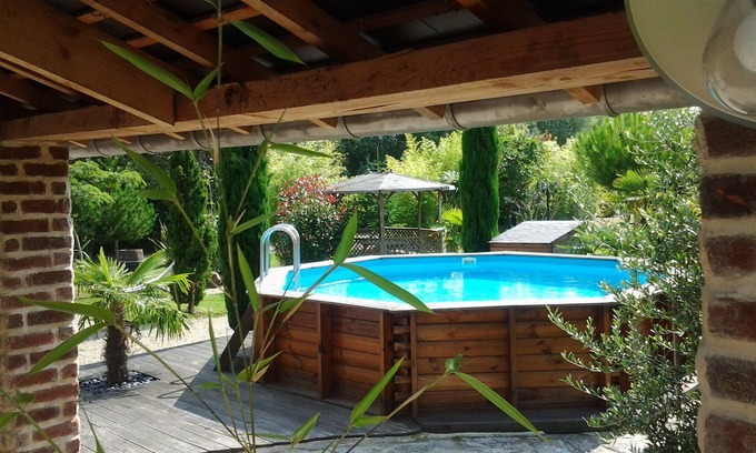 La Fresnais Cottage | Exceptional colonial-style living space with swimming pool and free parking.