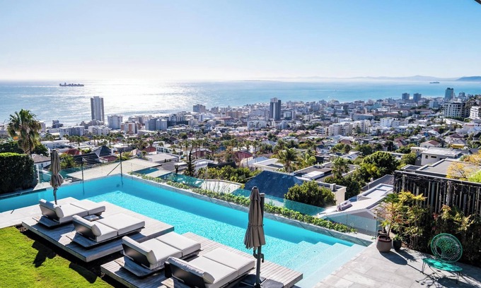 Fresnaye Villa | Exceptional Getaway w Views Pool Gym Eirian Villa
