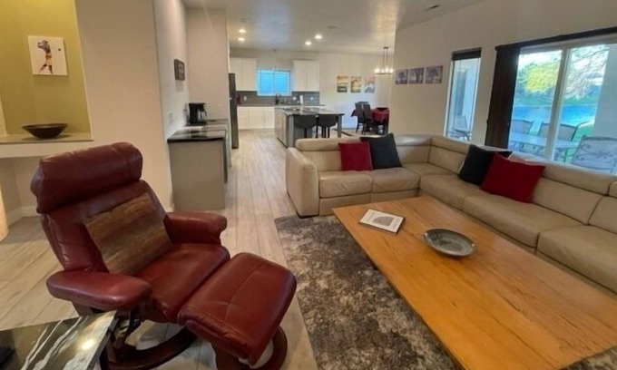 Mesquite House | Exceptional Home, Exceptional location, Wolf Creek Golf Course