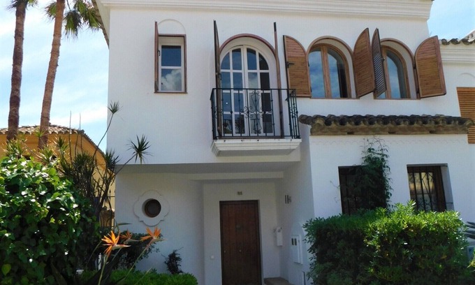 San Roque House | Exceptional modern village house overlooking pool with views of sea.