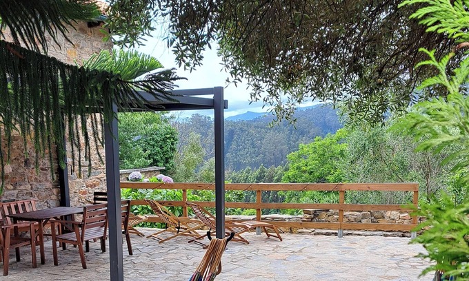 Carino Cottage | Exceptional stone house in a natural setting near the beach