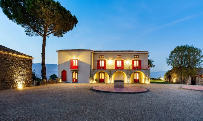 Castiglione di Sicilia Villa | Exclusive pool villa near Castiglione di Sicilia, Etna