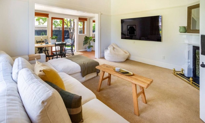 Sherborne Street House | Exclusive 2 Bed Standalone Villa in St Albans