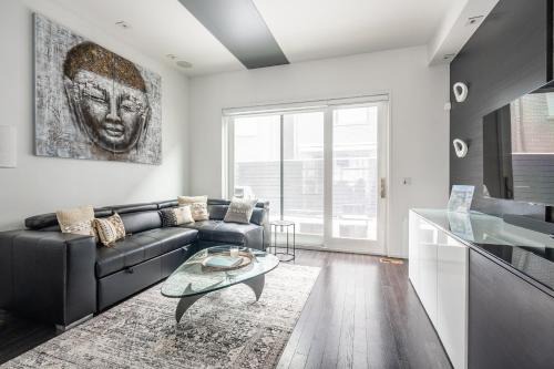 Little Italy House | Exclusive 4 Bedroom Townhouse