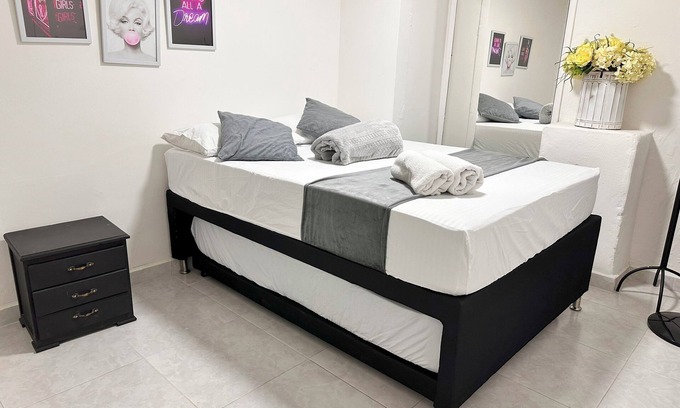 Laureles - Estadio House | Exclusive accommodation for groups