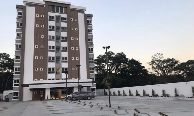 Sector 1 Nor-Oeste Apartment | Exclusive Apartment Arboleda 186