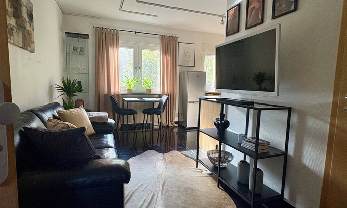 Suedviertel Apartment | Exclusive apartment in Essen-Rüttenscheid! In the immediate vicinity of the trade fair, main station, university.