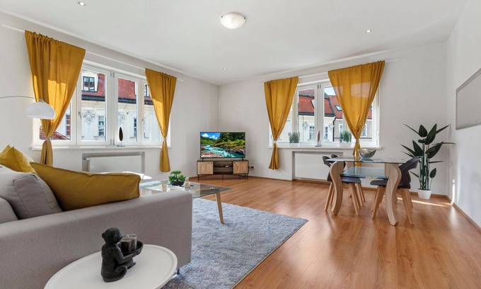 Old Town Apartment | Exclusive Apartment in Centre
