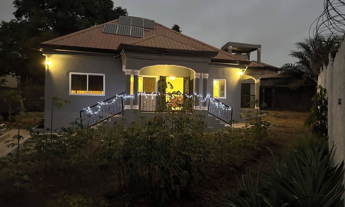 Freetown Apartment | Exclusive Boutique Style Villa