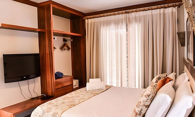 Veloso Condo | Exclusive Bungalow with Hot Tub and Sea View